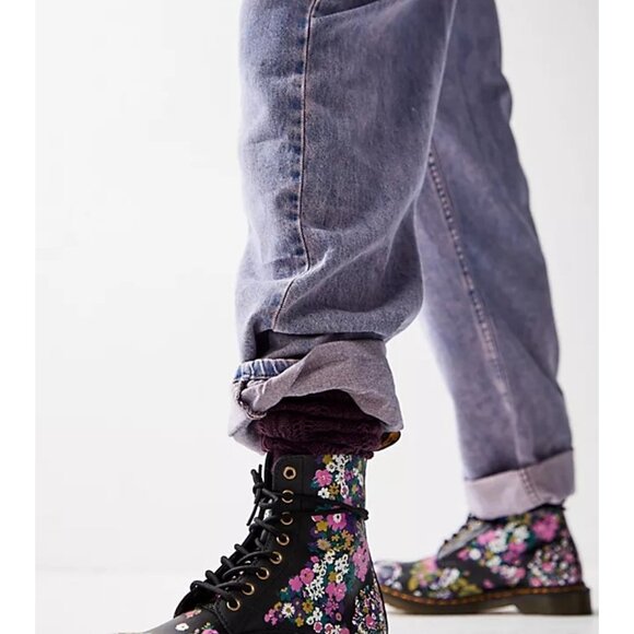 Dr. Martens Shoes - 🆕 DR. MARTENS 1460 Vintage Floral Lace-Up Ankle Boot Bootie 7